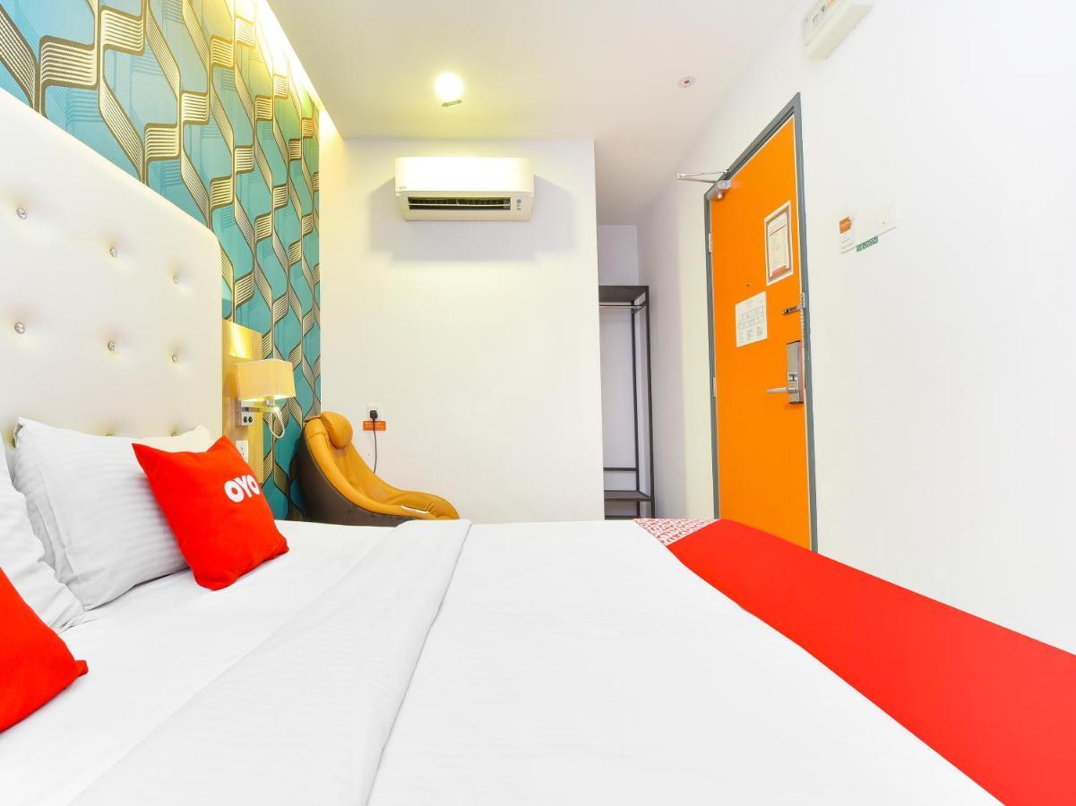 Oyo 90511 Sovotel Kota Damansara 38A Buitenkant foto